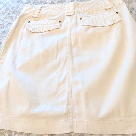 Resortwear White Casual Sport Skirt- Size 8 - Picture 3 of 3